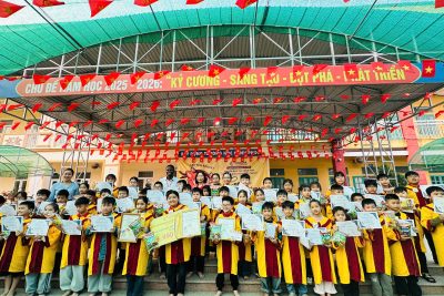 Tìm kiếm tài năng tiếng anh